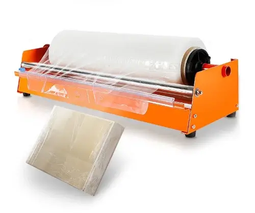 Embalaje de productos industriales con stretch film para protección y estabilidad de carga.